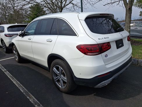 Used 2021 Mercedes-Benz GLC 300 4MATIC image 3