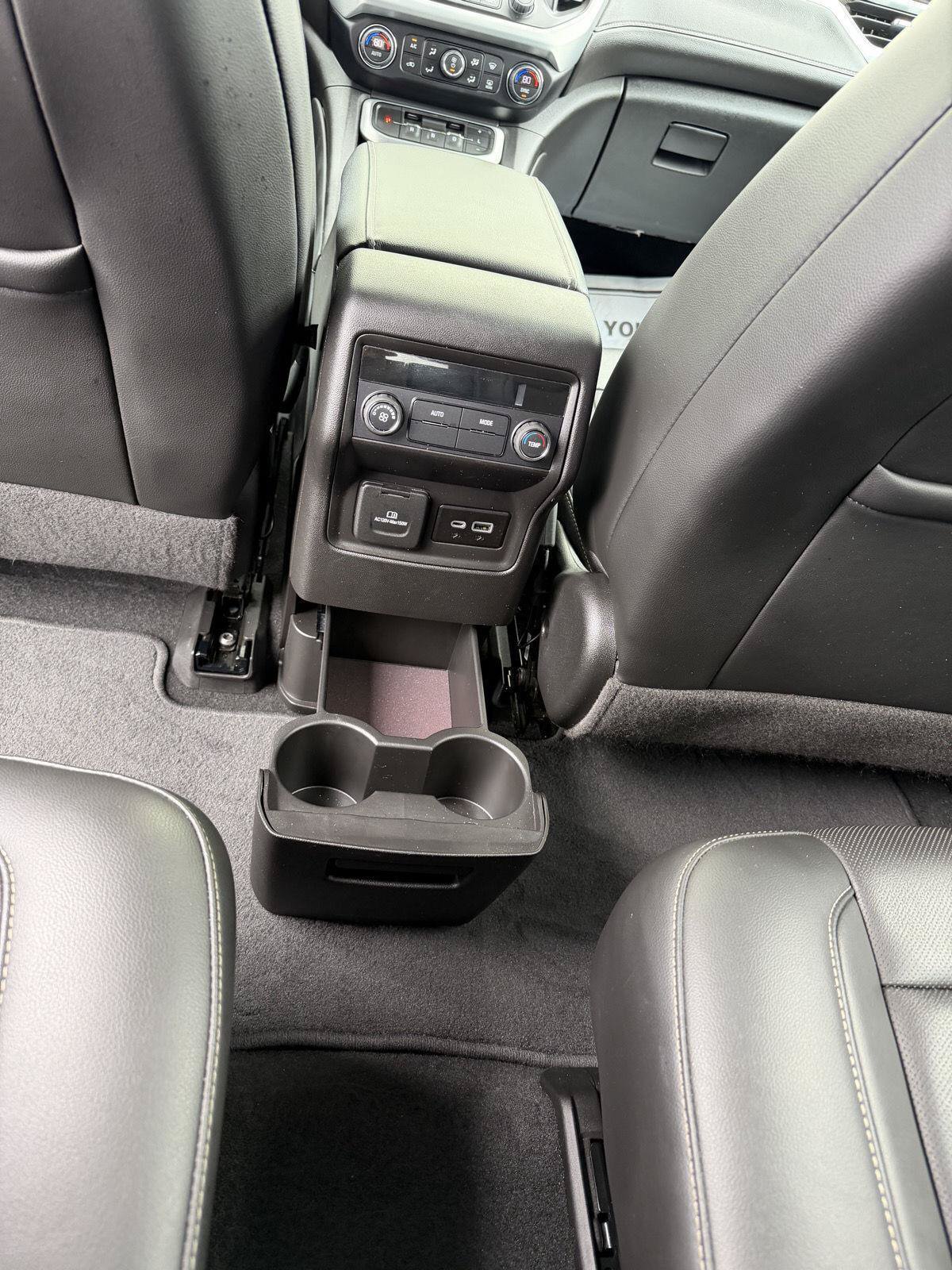 Used 2023 GMC Acadia SLT AWD/4WD image 21