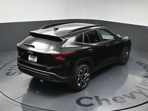 Used 2024 Chevrolet Trax RS w/ Driver Confidence Package FWD image 35