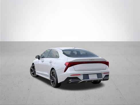 New 2026 Kia K5 GT-Line image 4