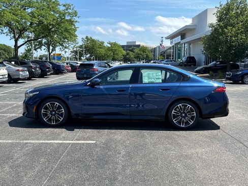 New 2026 BMW 550e xDrive AWD/4WD image 8