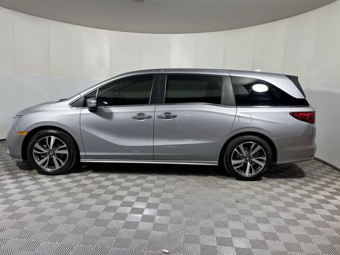 Used 2024 Honda Odyssey Touring image 5