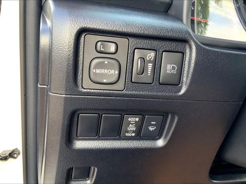 Used 2024 Toyota 4Runner TRD Sport AWD/4WD image 33