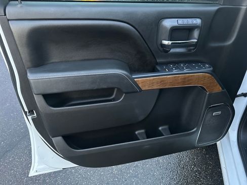 Used 2016 Chevrolet Silverado 1500 LTZ w/ LTZ Plus Package image 16