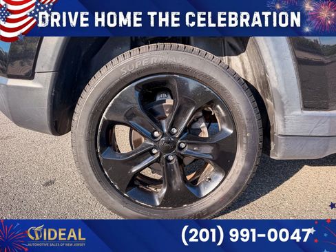 Used 2018 Jeep Compass Latitude w/ Popular Equipment Group AWD/4WD image 34