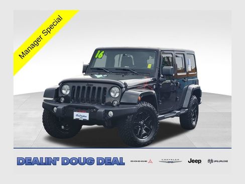 Used 2016 Jeep Wrangler Unlimited Sahara AWD/4WD image 1