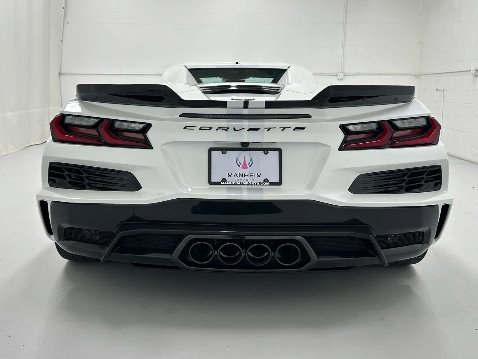 Used 2023 Chevrolet Corvette Z06 RWD image 14