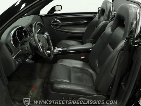 Used 2005 Chevrolet SSR w/ Preferred Equipment Group image 35