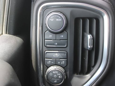 Used 2023 Chevrolet Silverado 2500 LT AWD/4WD image 38