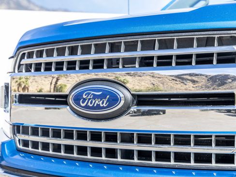 Used 2019 Ford F150 XLT w/ Equipment Group 302A Luxury AWD/4WD image 3