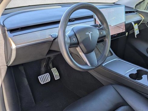 Used 2021 Tesla Model Y Performance image 10