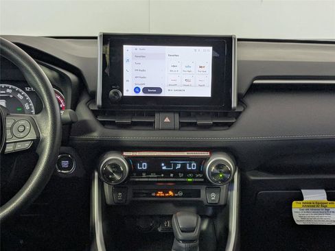 Used 2021 Toyota RAV4 XLE w/ Convenience Package image 25