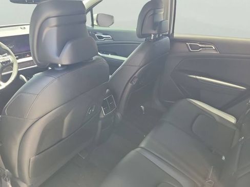Used 2024 Kia Sportage EX FWD image 10