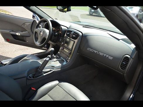 Used 2013 Chevrolet Corvette 427 w/ 1SC Preferred Equipment Group RWD image 18