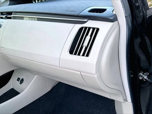 Used 2013 Toyota Prius Two image 17