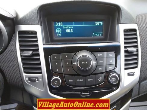 Used 2012 Chevrolet Cruze LT image 38