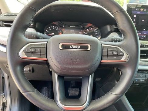Used 2022 Jeep Compass Latitude AWD/4WD image 18
