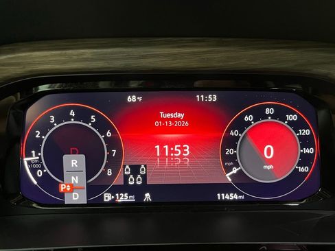 Used 2025 Volkswagen Atlas SEL Premium R-Line AWD/4WD image 21