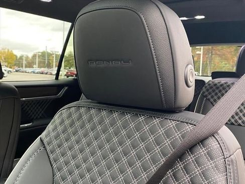 New 2026 GMC Acadia Denali image 15