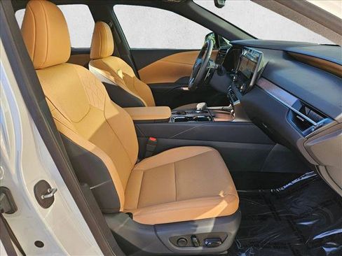 Used 2026 Lexus RX 350 Premium w/ Accessory Package (2T) image 24