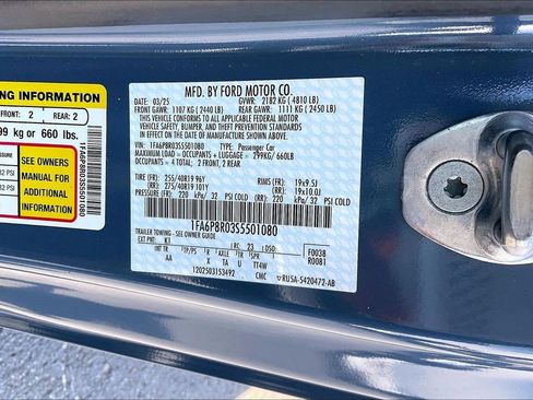 Used 2025 Ford Mustang Dark Horse image 3