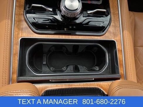 Used 2022 Jeep Grand Wagoneer Series III w/ Rear Seat Video Group 1 AWD/4WD image 30
