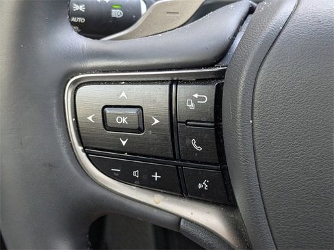 Used 2025 Lexus ES 300h 300h image 27