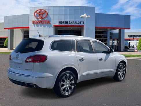 Used 2017 Buick Enclave Premium w/ Enclave Tuscan Edition FWD image 6
