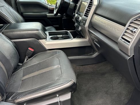 Used 2017 Ford F250 Platinum w/ Platinum Ultimate Package image 15