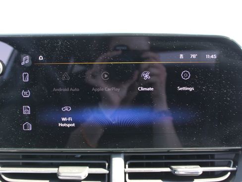 Used 2025 Chevrolet Trax LT w/ LT Convenience Package image 48