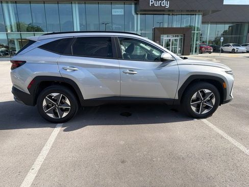 Used 2025 Hyundai Tucson SEL AWD/4WD image 3