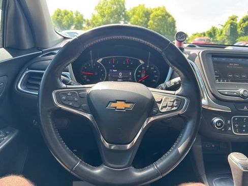 Used 2019 Chevrolet Equinox LT FWD image 21