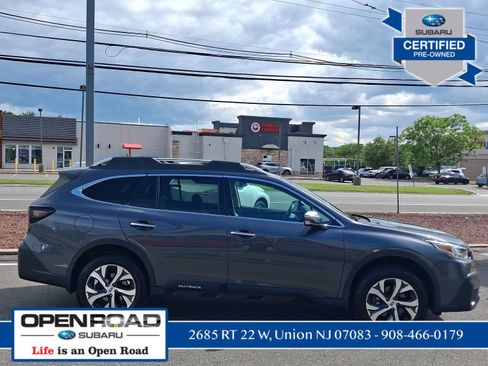 Used 2022 Subaru Outback Touring AWD/4WD image 6