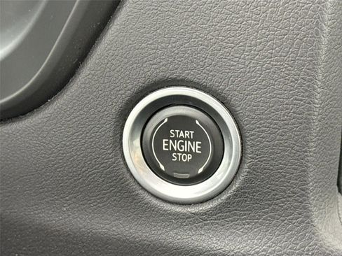 Used 2021 Cadillac XT4 Sport w/ Cold Weather Package image 20