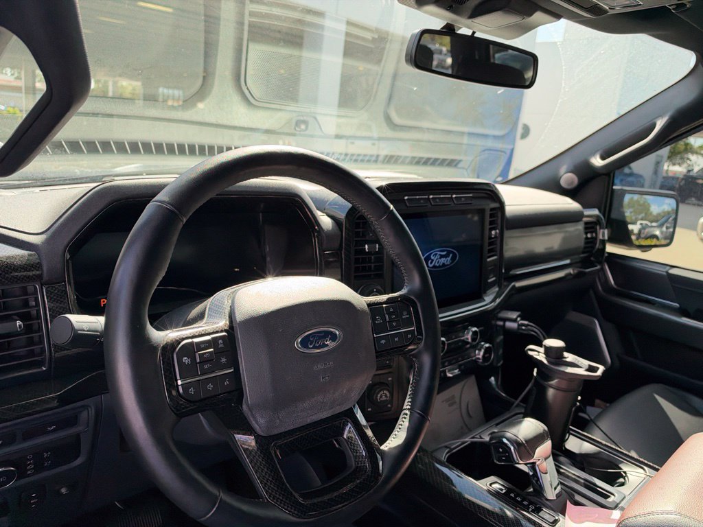 Used 2022 Ford F150 Lariat w/ Equipment Group 502A High AWD/4WD image 4