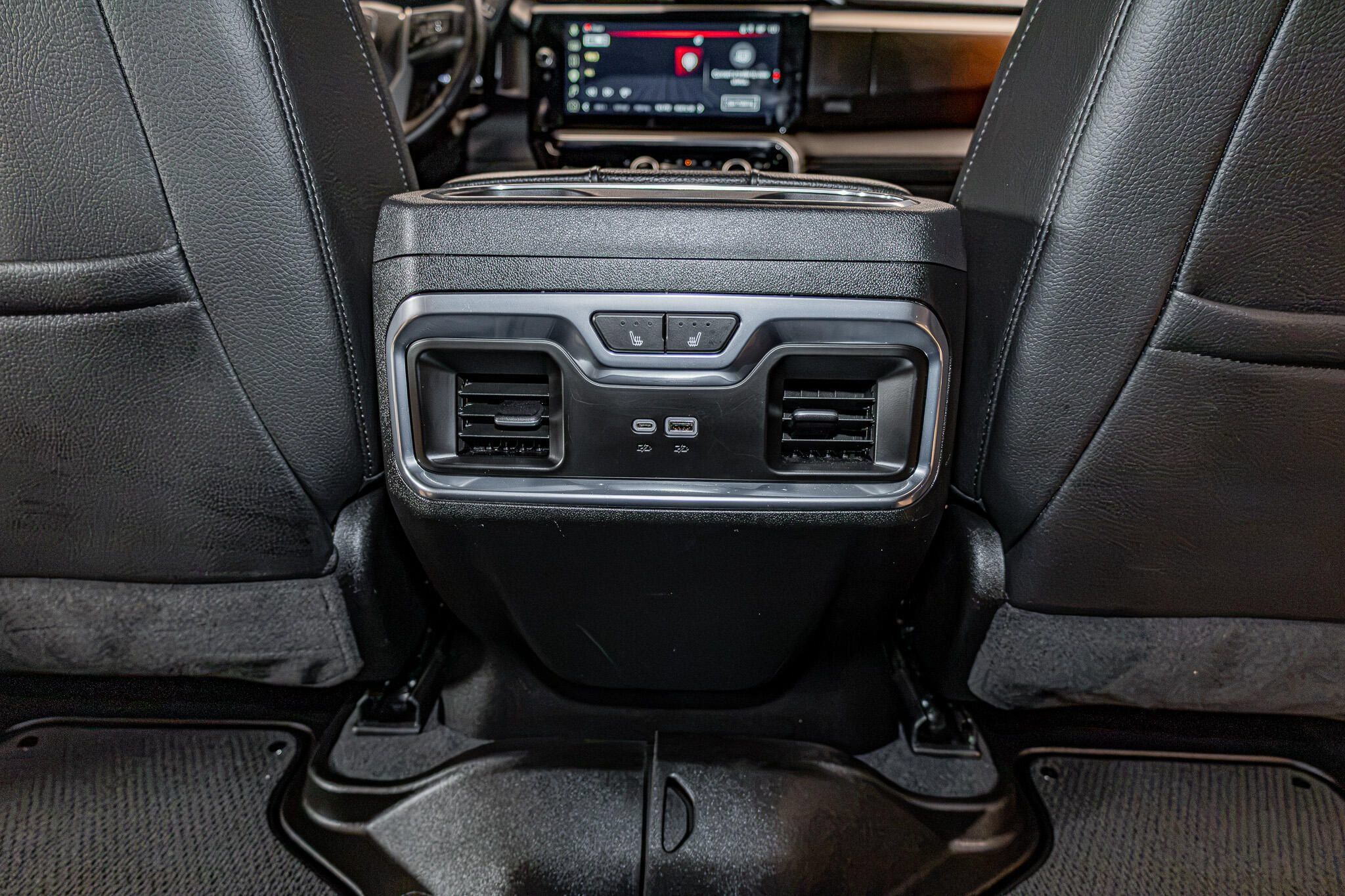 Used 2026 GMC Sierra 3500 Denali w/ Denali Reserve Package AWD/4WD image 24