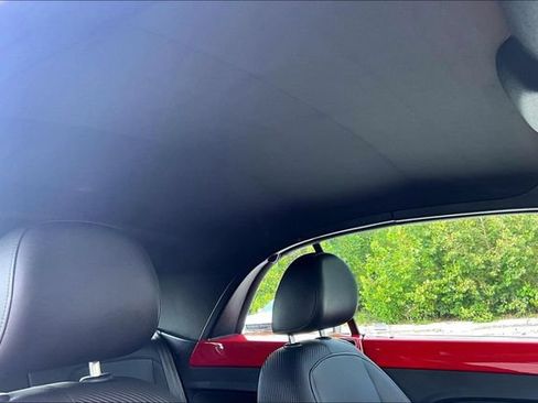 Used 2019 Volkswagen Beetle 2.0T S FWD image 20