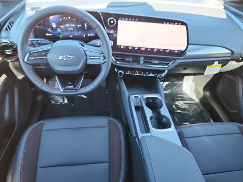 New 2026 Chevrolet Equinox EV RS image 25