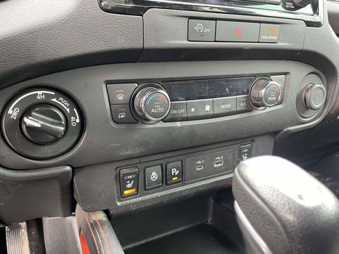Used 2024 Nissan Frontier PRO-4X w/ Pro Convenience Package image 25