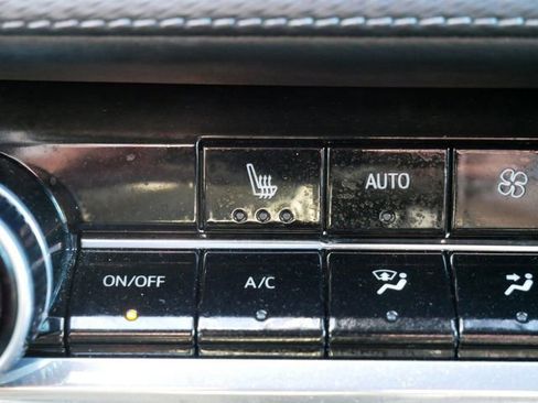 Used 2025 Chevrolet Equinox LT w/ Convenience Package II AWD/4WD image 17