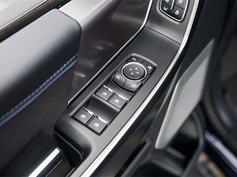 Used 2024 Ford F150 Platinum w/ Equipment Group 702A High image 27