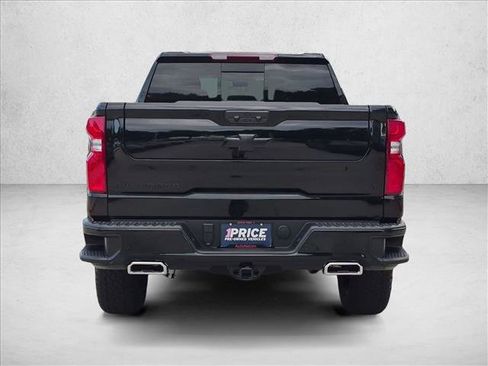 Used 2025 Chevrolet Silverado 1500 LT Trail Boss w/ LT Trail Boss Premium Package AWD/4WD image 7