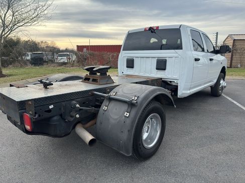 Used 2022 RAM 3500 Tradesman w/ Max Tow Package image 3