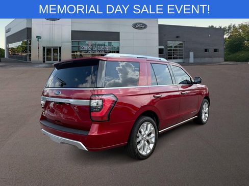 Used 2018 Ford Expedition Platinum AWD/4WD image 9