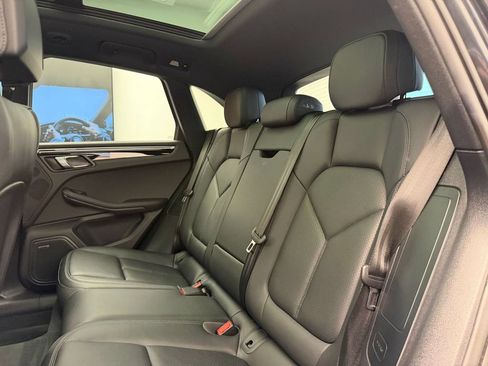 Certified 2026 Porsche Macan AWD/4WD image 16