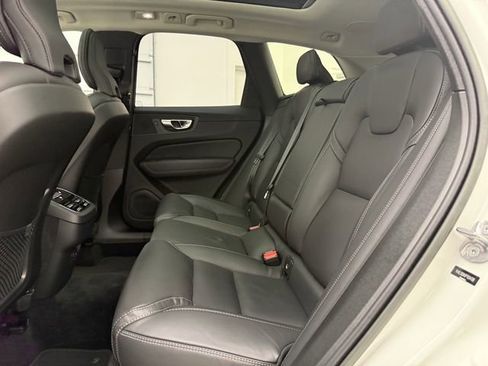 Certified 2023 Volvo XC60 B5 Ultimate w/ Climate Package image 25