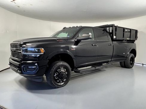 Used 2022 RAM 3500 Laramie AWD/4WD image 4