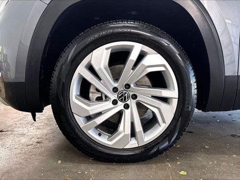 Used 2023 Volkswagen Atlas SE FWD image 37