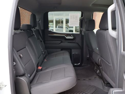 Used 2024 GMC Sierra 1500 Elevation image 44