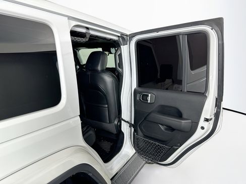 Used 2021 Jeep Wrangler Unlimited Sahara AWD/4WD image 29